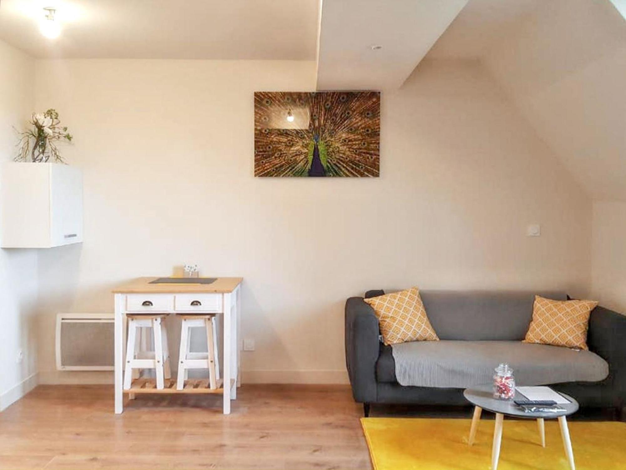 Charmant Studio A Abondant Avec Terrasse Ensoleillee 30 M² Dış mekan fotoğraf